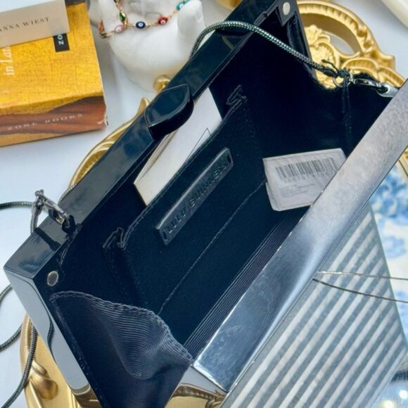 🆕 LULU GUINNESS 🧿 NWT Cassie Striped Black & Mother of Pearl Perspex Clutch - Picture 11 of 15